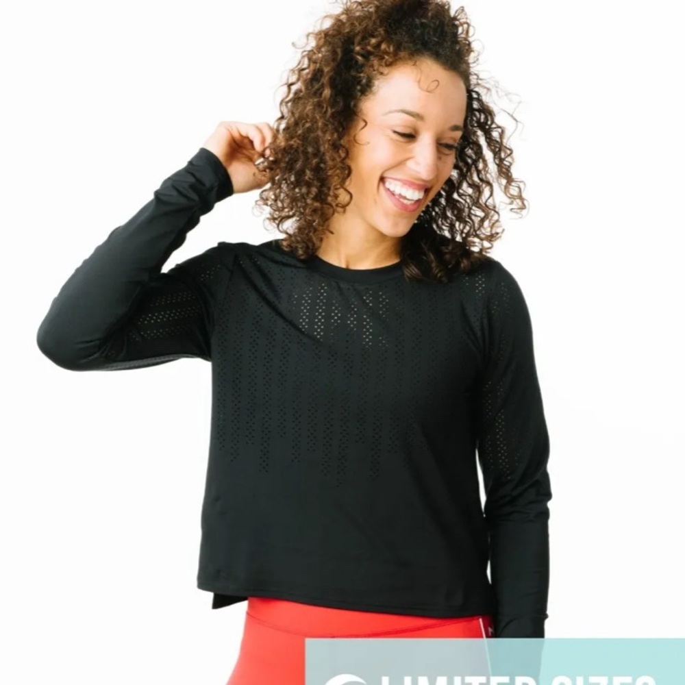 Zyia Black Chillcicle Crop Long Long-Sleeve Fitness Shirt - Large